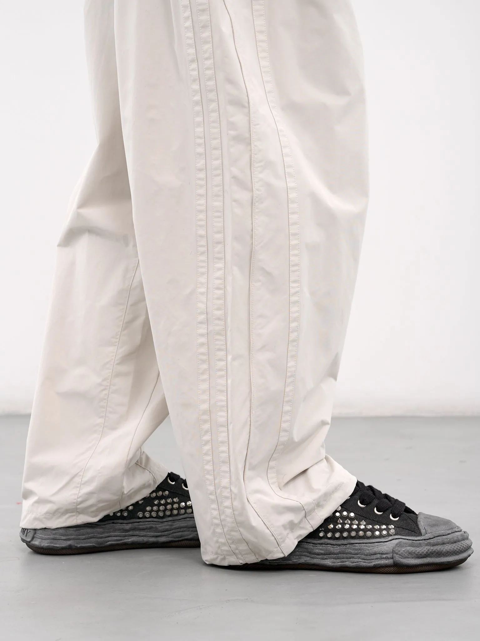 Baggy Track Pants (UA66PA320W-WHITE)