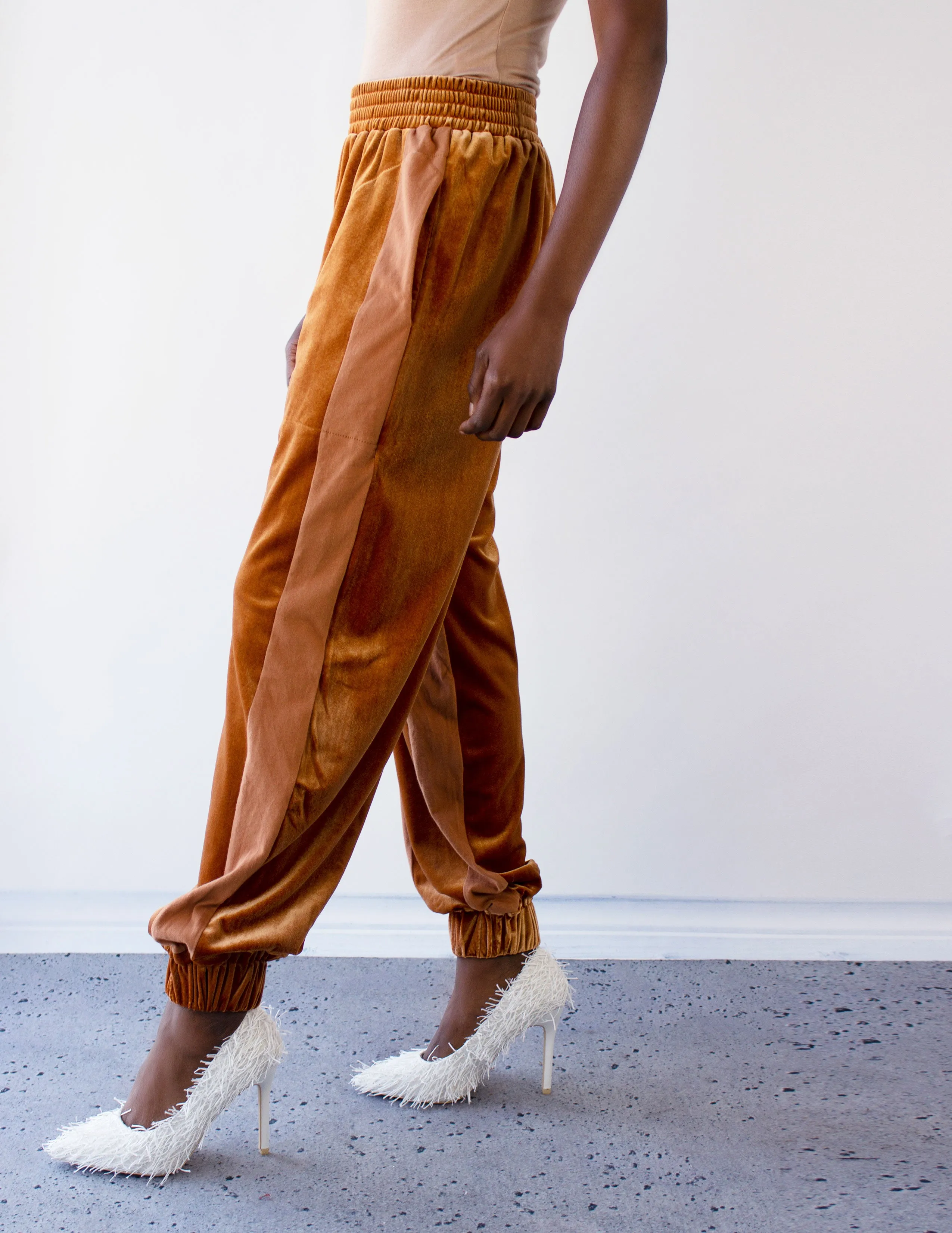 ELITE JOGGERS- RUST